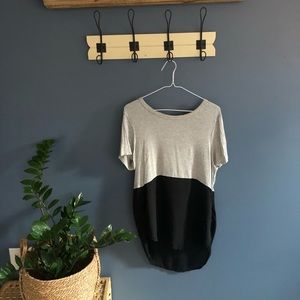 Women’s color block top - size xs
